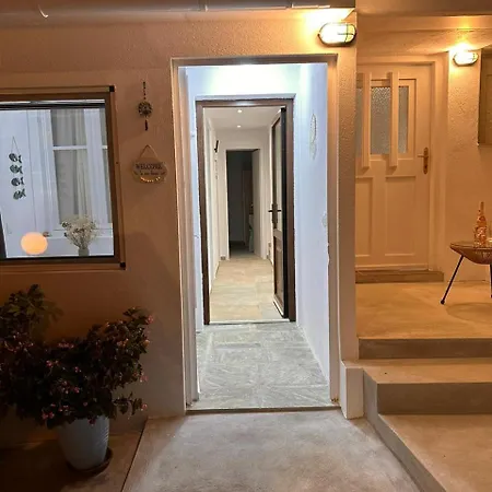 Holiday home Tsanis *