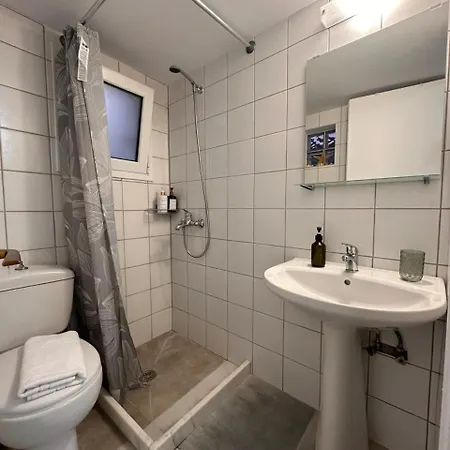 Tsanis * スキアトスタウン