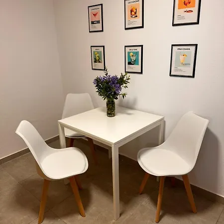 Tsanis Semesterbostad *